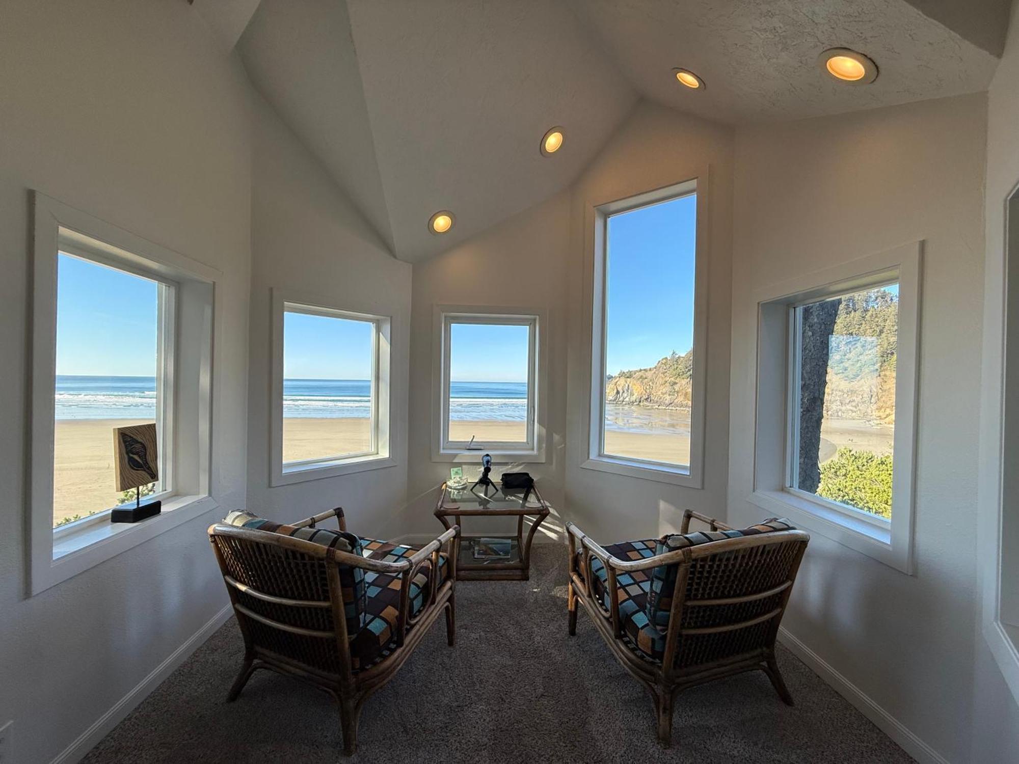 Starfish Point Aparthotel Newport Exterior photo